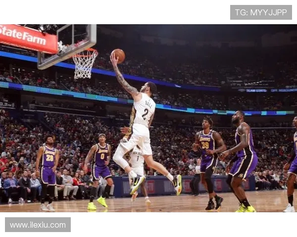 吉迪全场高效发挥19分9篮板12助攻带领球队攻防两端表现出色